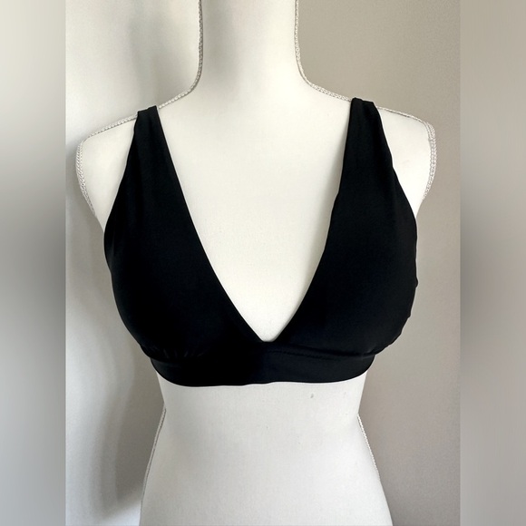Aerie Black Triangle Tie Back Bikini Top Size Medium - Picture 2 of 11